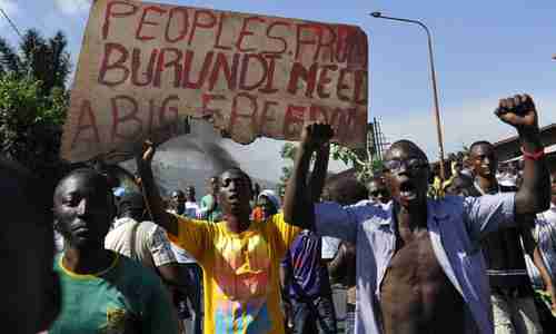 Police clash with anti-Nkurunziza protesters in Burundi's capital city, Bujumbura (AFP)