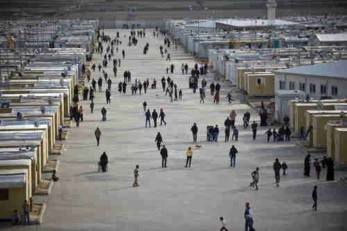 Syrian refugees in the Elbeyli refugee camp in Kilis, Turkey (Anadolu)