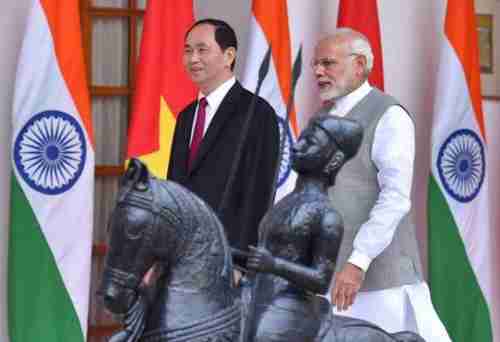 Vietnam's Tran Dai Quang visits Narendra Modi in New Delhi
