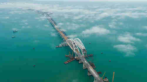 The bridge over Kerch Strait (Russia Today)