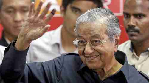 92-year-old Mahathir Mohamad wins election to become prime minister (EPA)