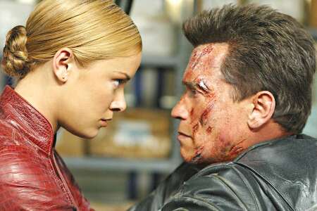 Robots Arnold Schwarzenegger and 	Kristanna Loken in <i>Terminator</i>
