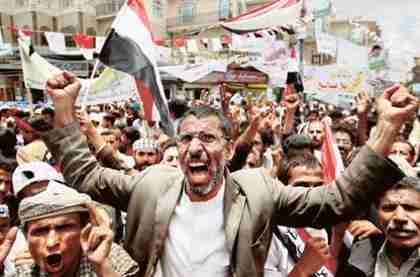 Anti-Saleh protesters in Sanaa, Yemen (Reuters)