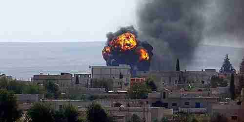 An explosion in Kobani, Syria, on Friday (Cihan)