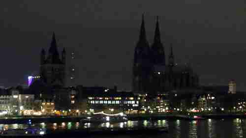 Cologne Cathedral lights turned off in protest of Pegida rallies