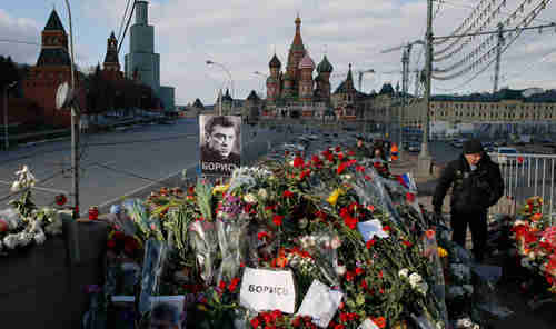 Public shrine to Boris Nemtsov in Moscow (Moscow Times)