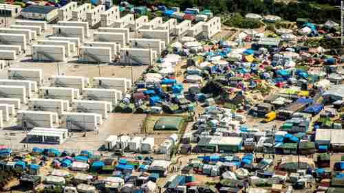Aerial view of 'The Jungle' refugee camp in Calais France (CNN)